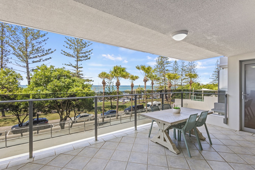 Spinnaker 2 Bedroom, Level 2 (No Parking - External Apartment)