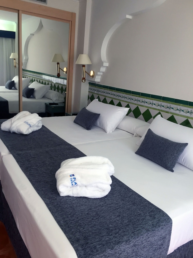 Double Room Single Use, Balcony photo 2