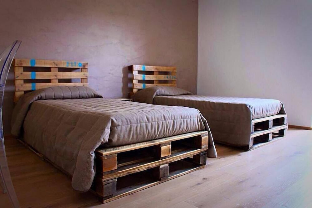 Triple Room, Multiple Beds photo 1