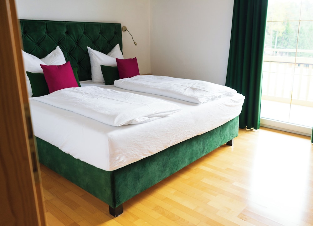 Junior Studio Suite