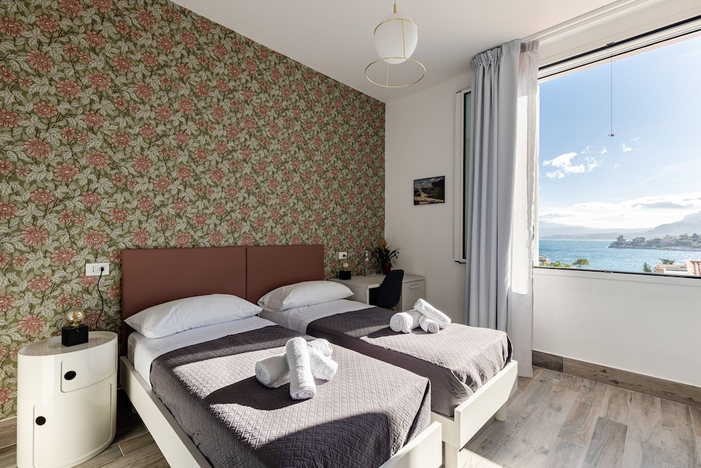 Double or Twin Room (4 - Solanto) photo 1
