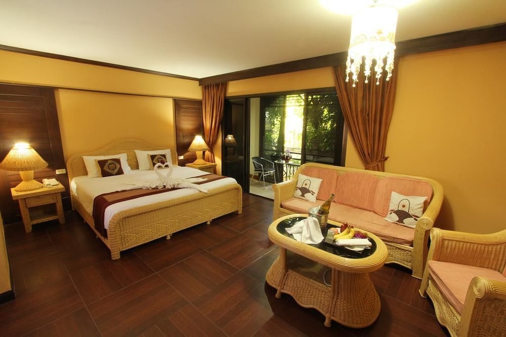 Grand Deluxe Room
