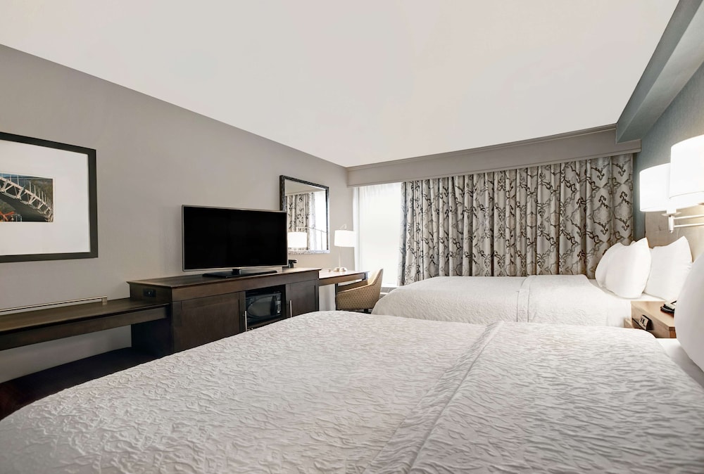Room, 2 Queen Beds, Accessible, Non Smoking - Photo 2