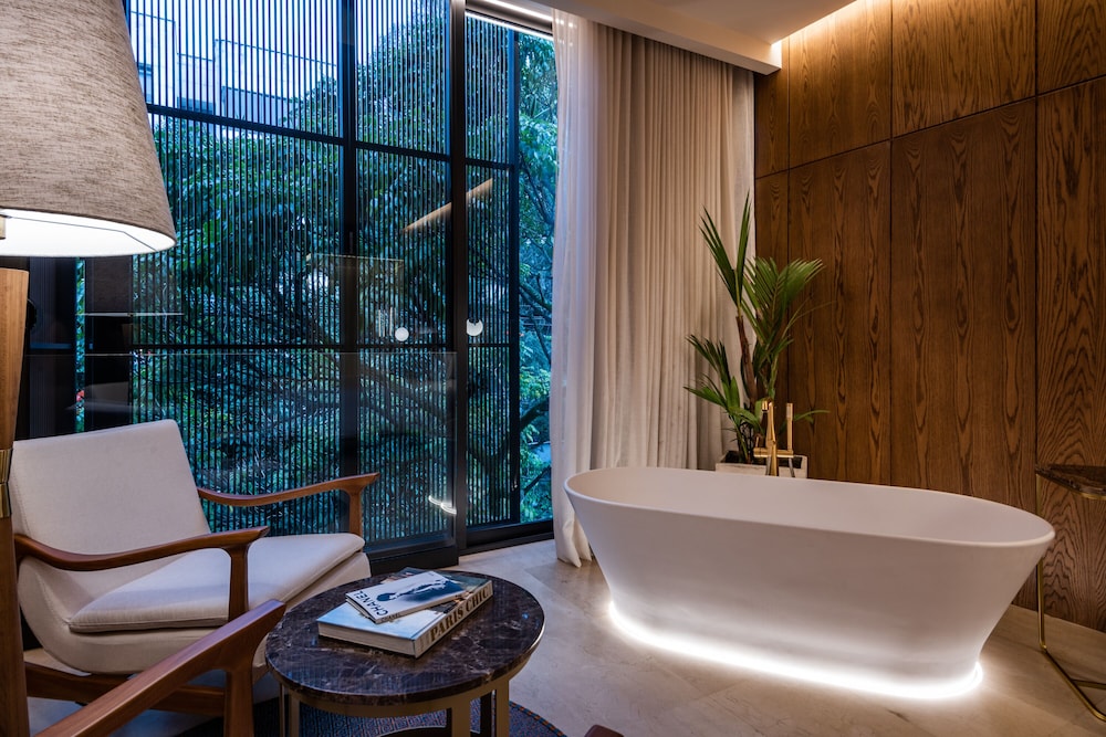 Luxury Room - Photo 2