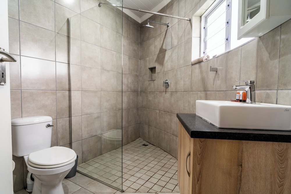 4 Sleeper Rondavel (1 BR @ river mouth) (13) photo 2