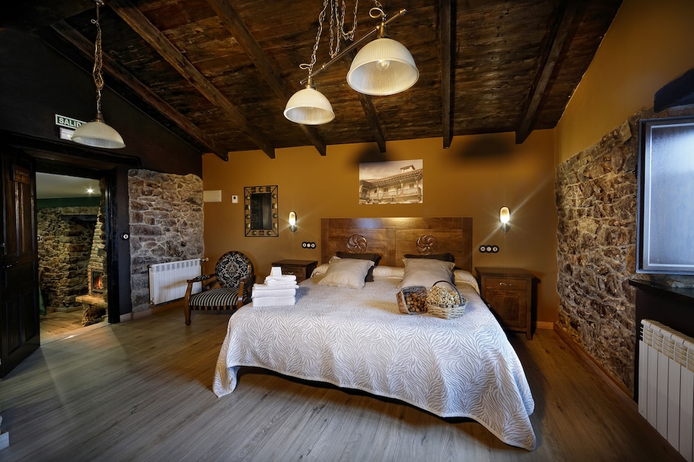 Superior Double Room, 1 King Bed, Terrace photo 2