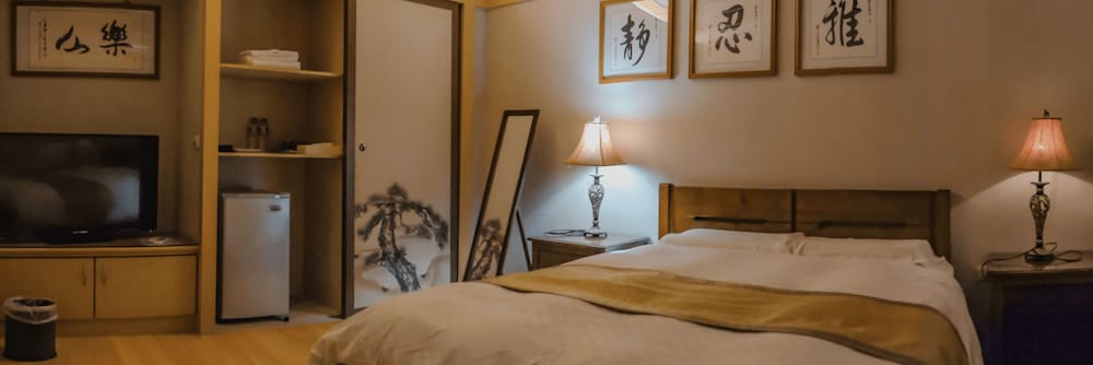 Basic Room, 2 Bedrooms photo 3