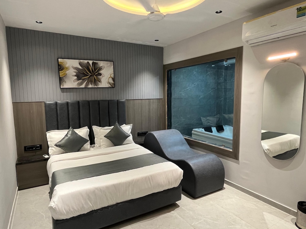 Double Room, City View