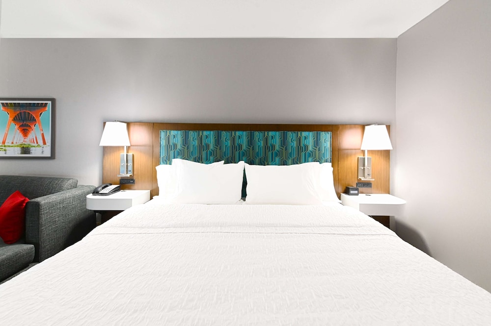 Superior Room, 1 King Bed, Accessible, Non Smoking - Photo 3