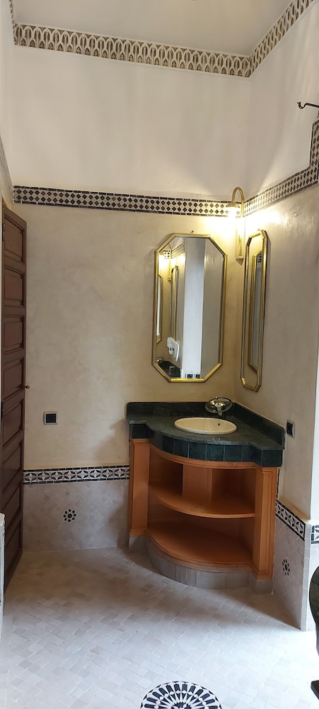 Superior Room - Photo 6