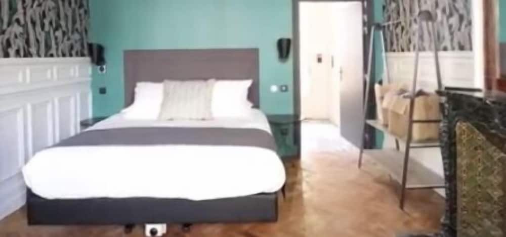 Deluxe Room, Accessible photo 1
