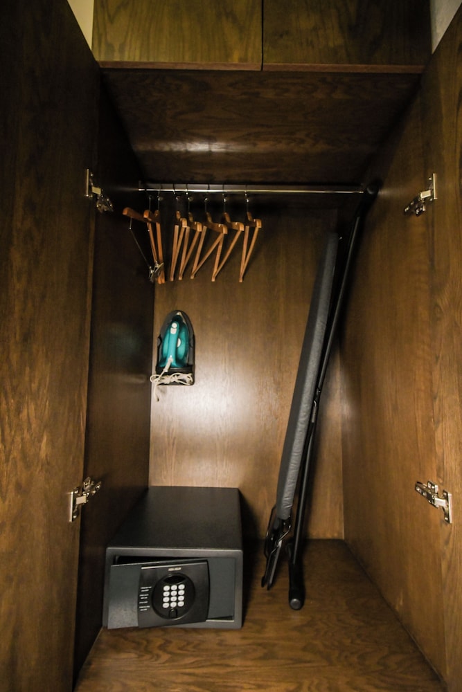 Satelite Suite - Photo 2