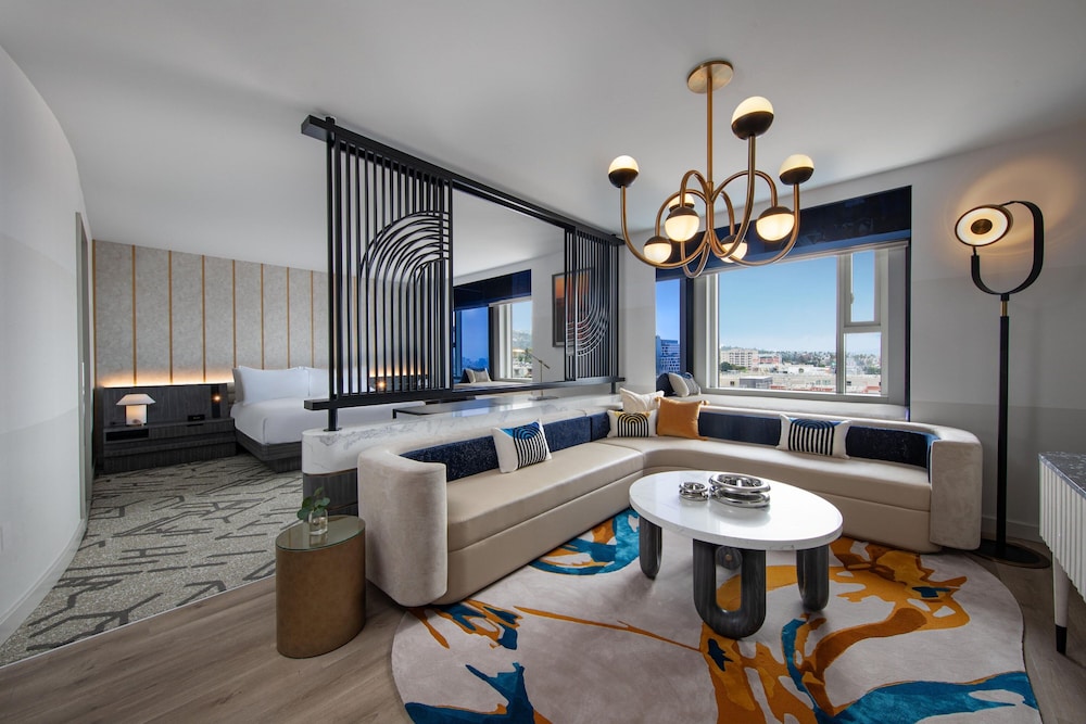 Luxe Level W Suite Accessibility