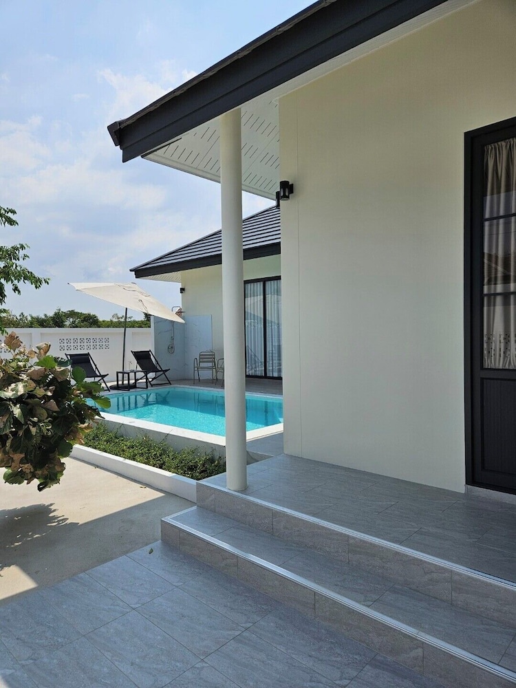 Two Bedroom Pool Villa - B3 - Photo 18