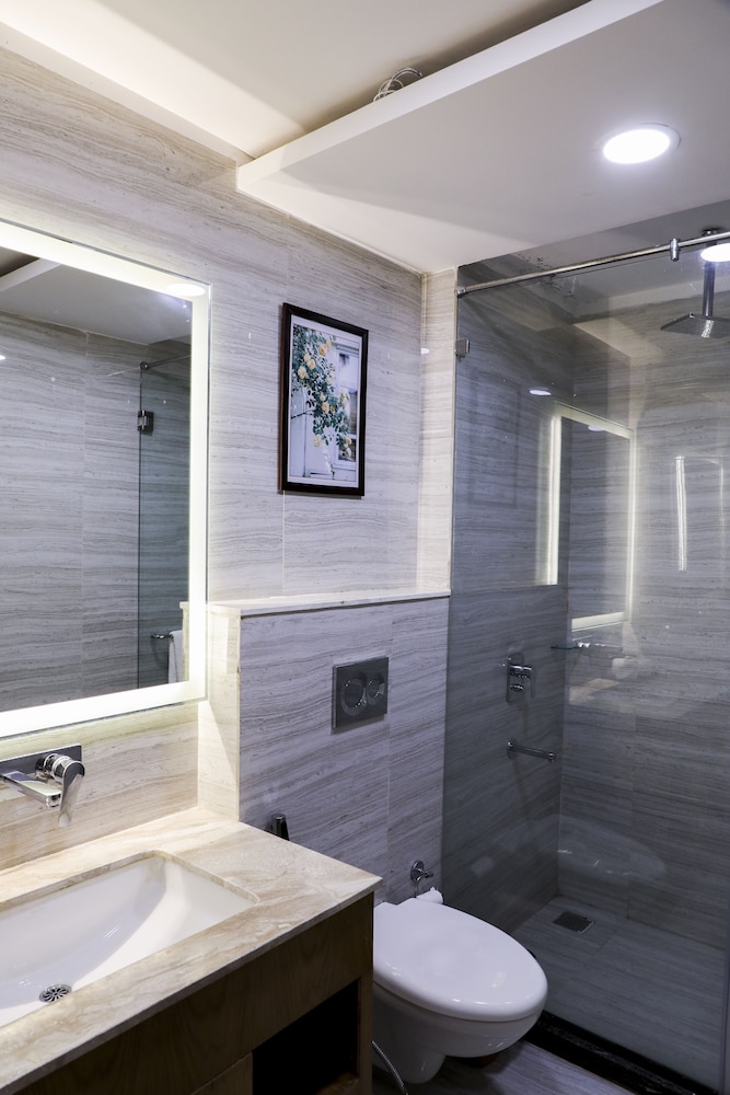 Executive Room - Photo 2