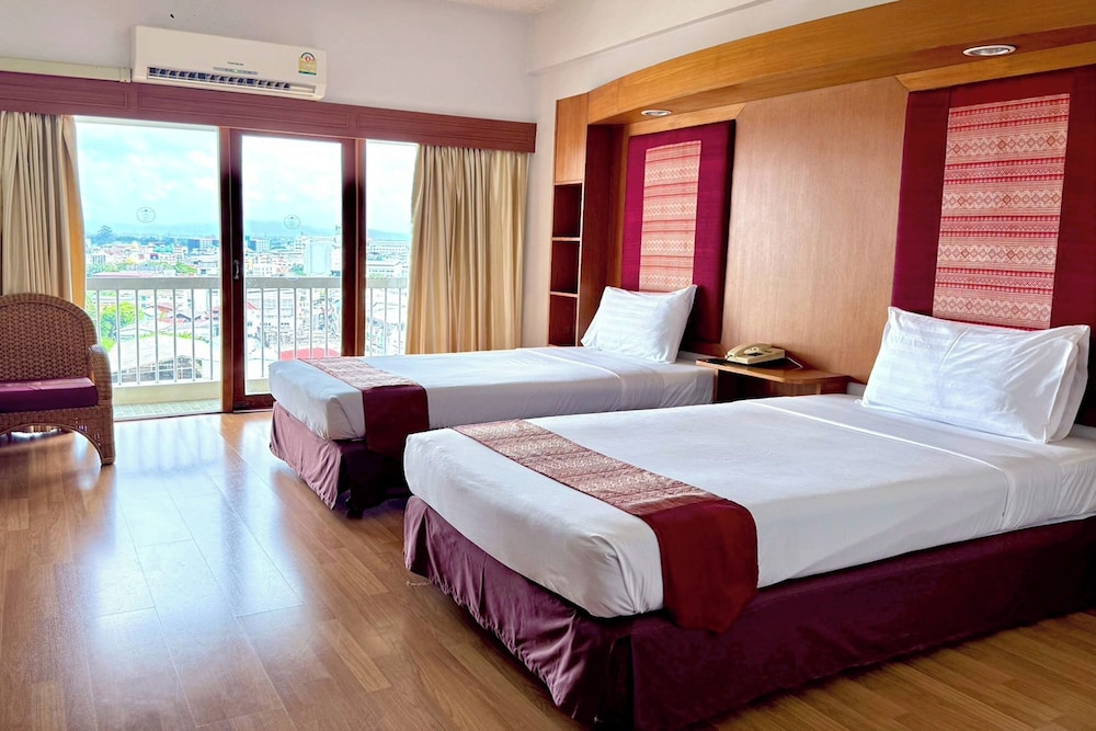Deluxe Twin Room - Photo 8
