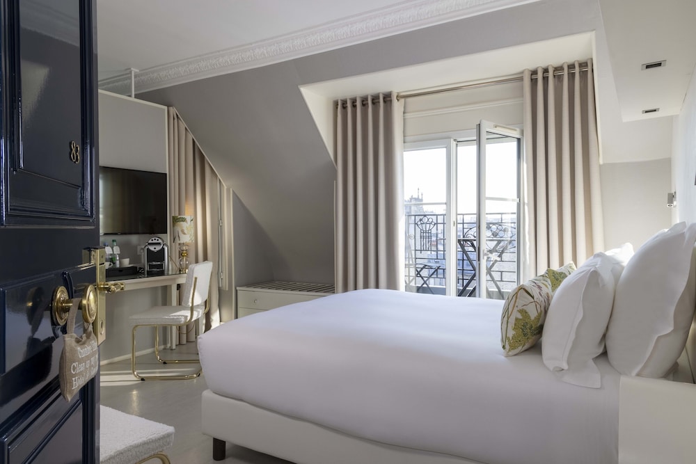 Luxury Room, Terrace (View on the Eiffel Tower) photo 2