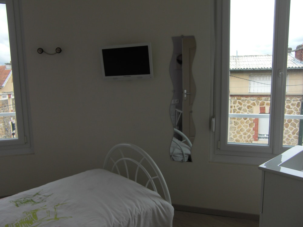 Single Room, Shared Bathroom photo 3