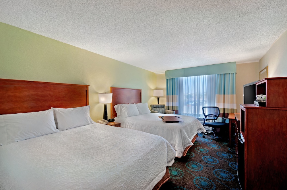 Room, Accessible, City View - Photo 3
