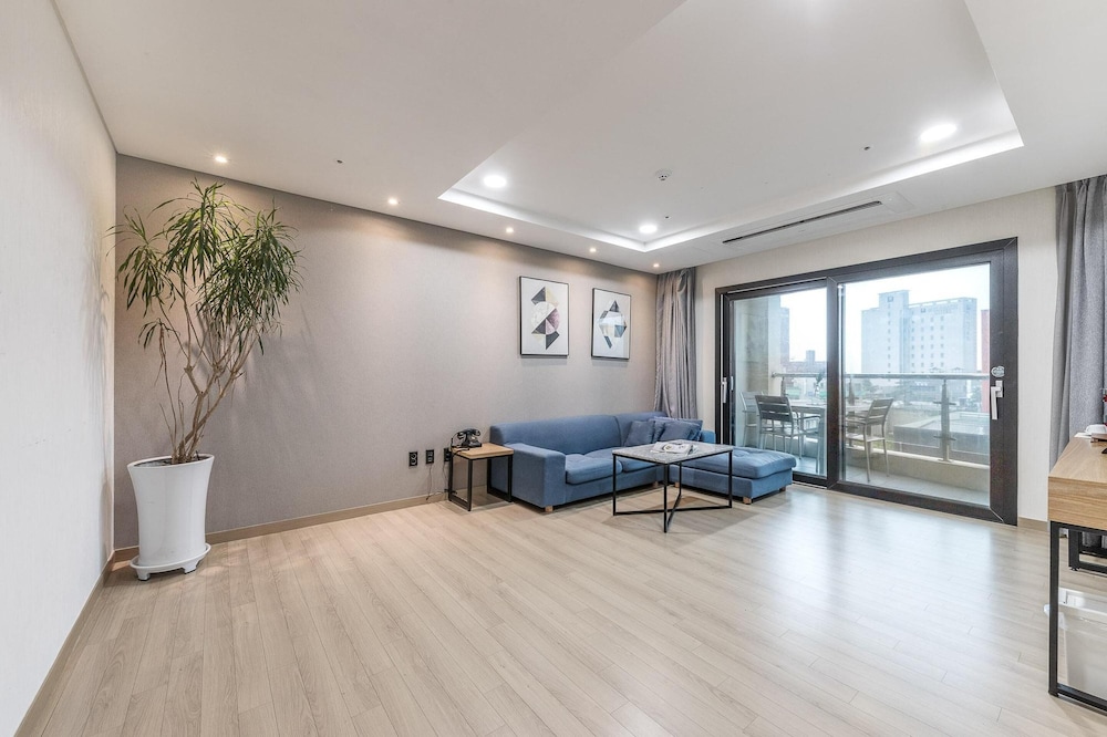Basic Room, 1 Bedroom (310 (Ocean view)) photo 1