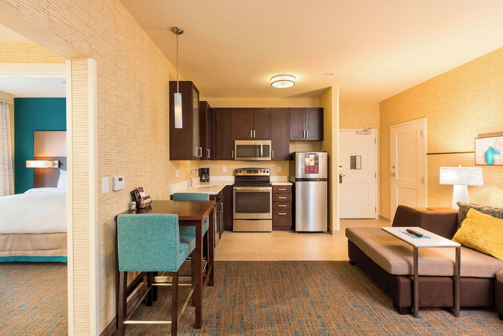 Suite, 1 Bedroom (Mobility/Hearing Accessible, Tub) photo 1