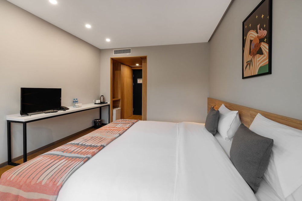 Economy Double Room photo 2
