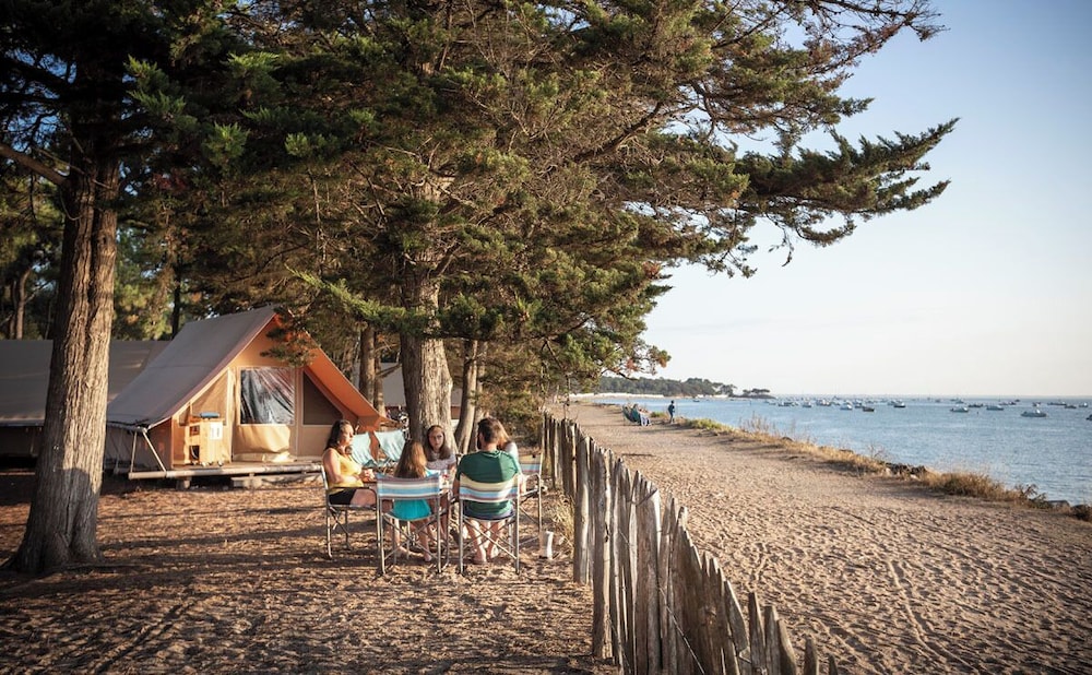 Superior Tent