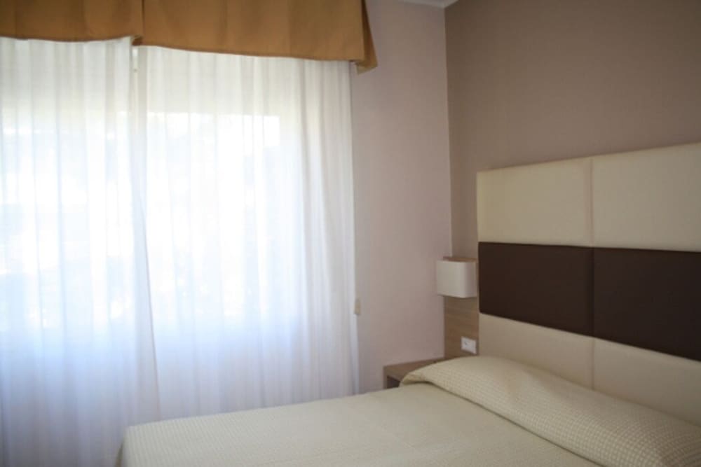 Standard Triple Room - Photo 1