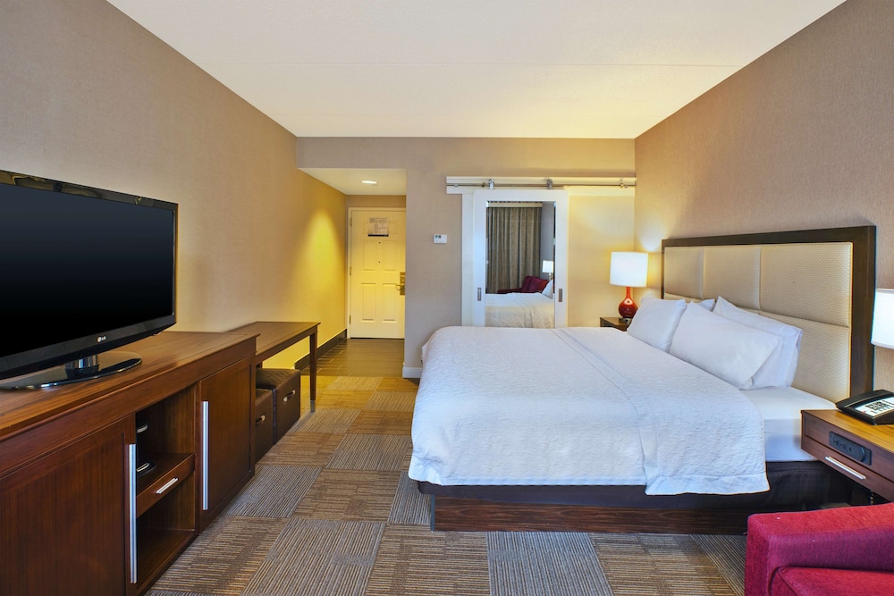 Standard Room, 1 King Bed - Photo 1