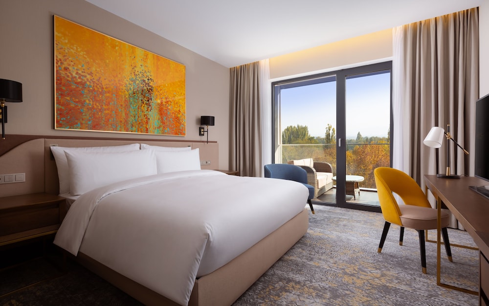 Classic Room, 1 Double Bed, Mountain View