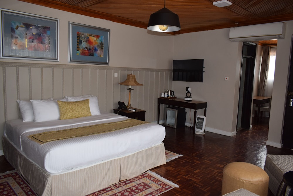 Executive Suite photo 3