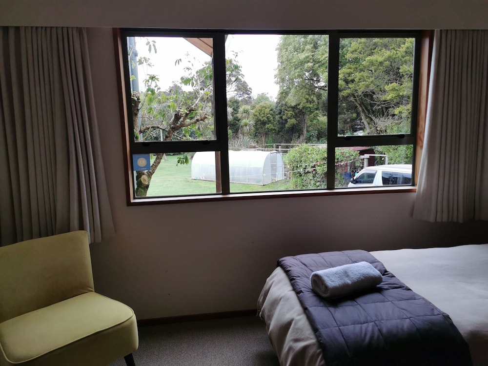 Premium Twin Room photo 2