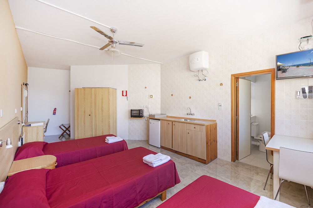 Triple Room photo 3
