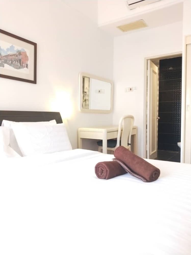 Signature Apartment, 1 Bedroom, Balcony, City View photo 3