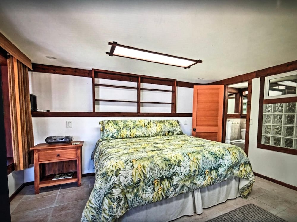 House, Multiple Beds (Koi Hale)