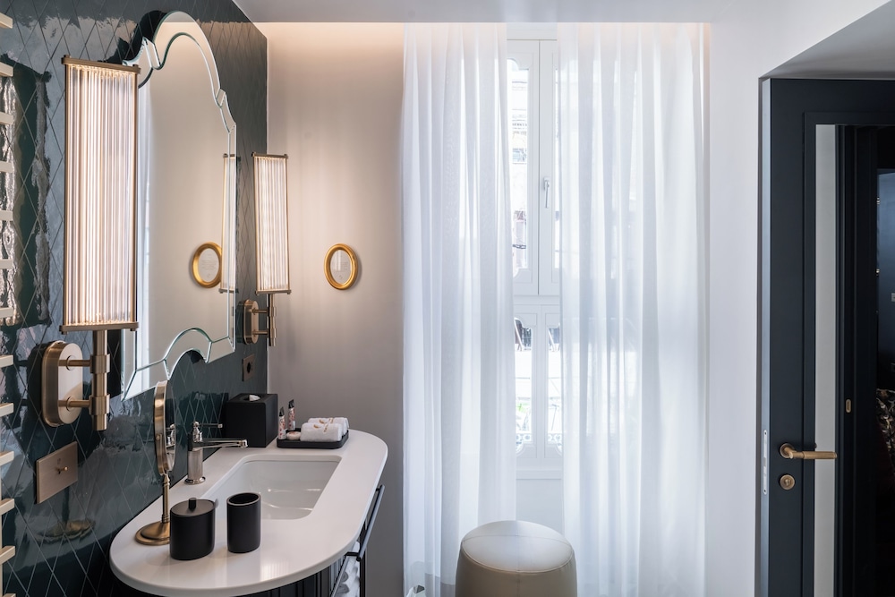 Junior Suite thumbnail 5