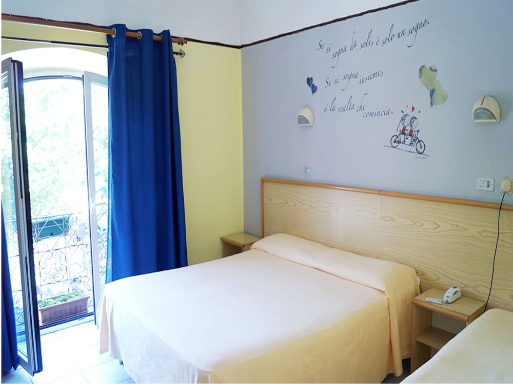 Triple Room photo 3