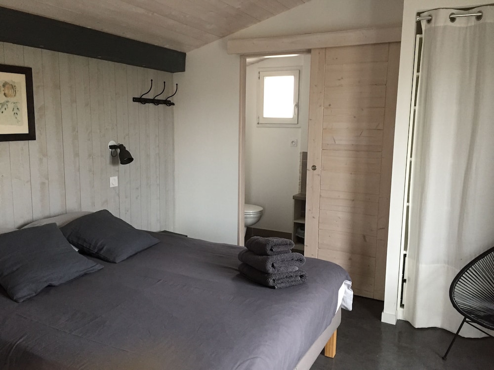 Basic Double Room photo 1