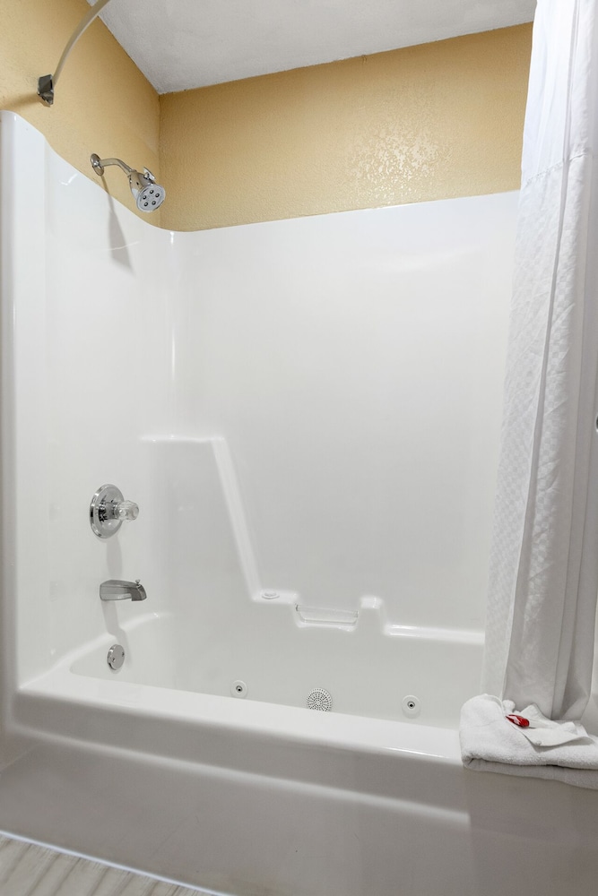 Business Room, 2 Queen Beds - Photo 5