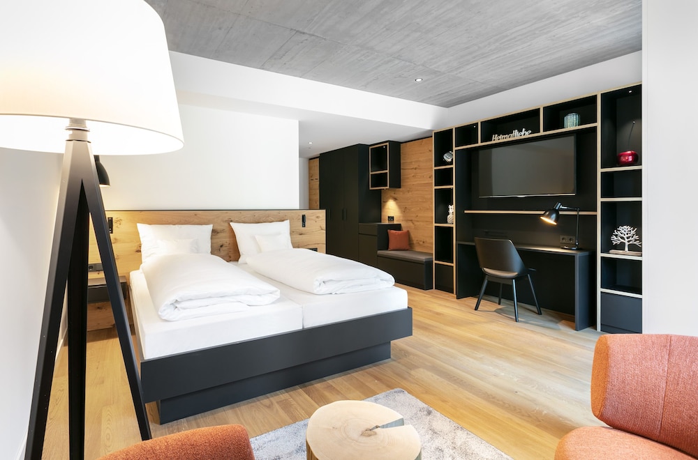 Design Studio, 1 Queen Bed