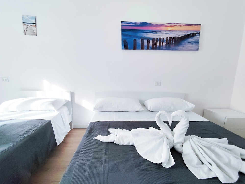 Apartment, 2 Bedrooms, Balcony, City View photo 1