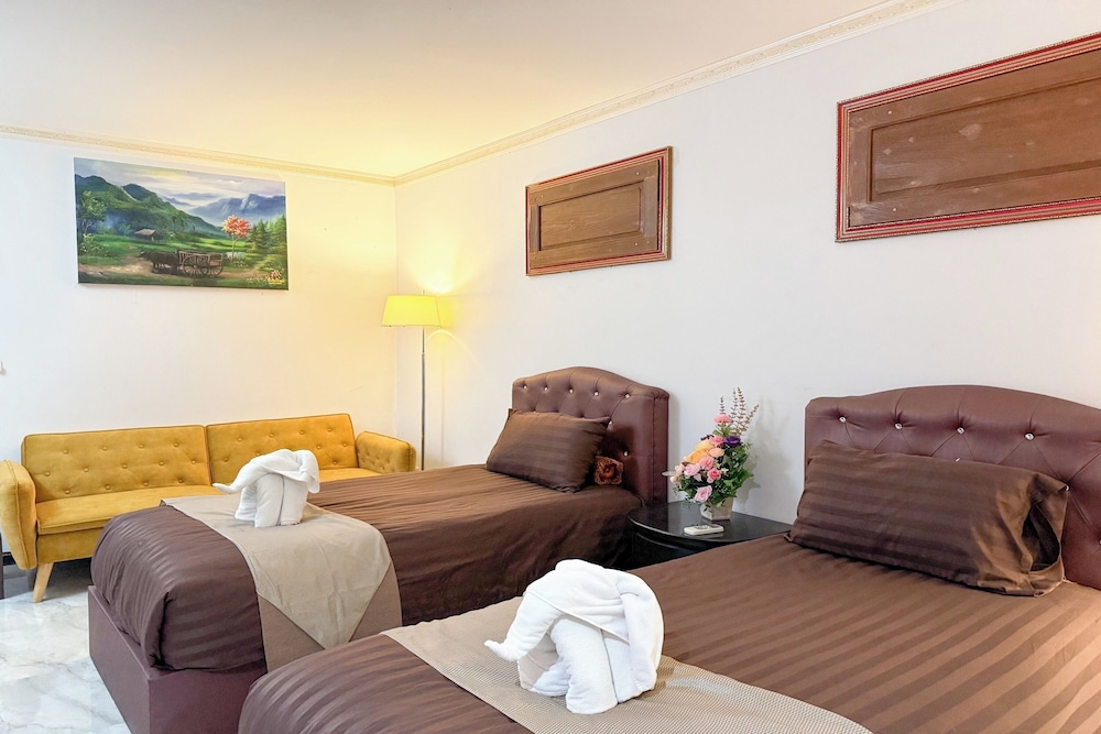 Superior Twin Room - Photo 4