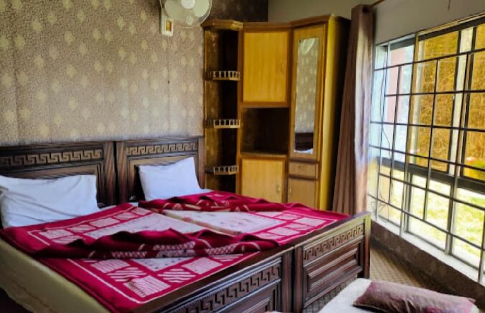 Deluxe Double or Twin Room photo 1