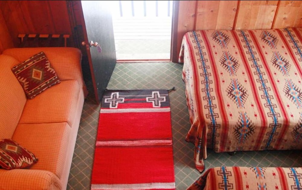 Standard Room, 1 Queen Bed photo 1