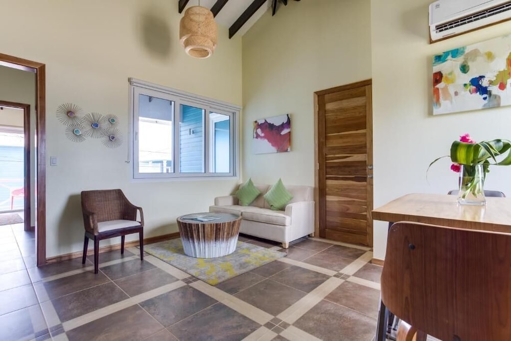Condo, 1 Bedroom, Ocean View photo 2