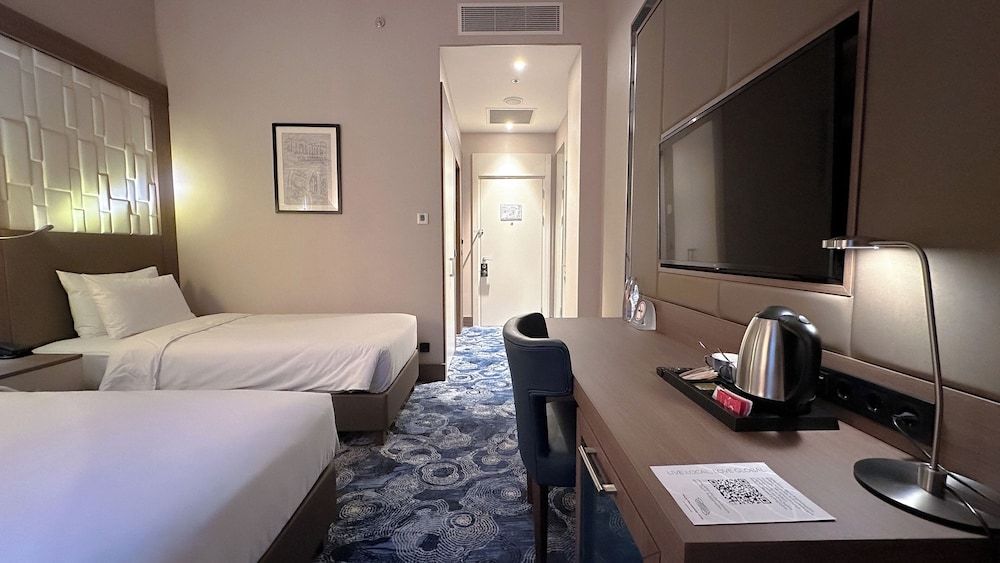 Classic Room, 2 Twin Beds - Photo 1