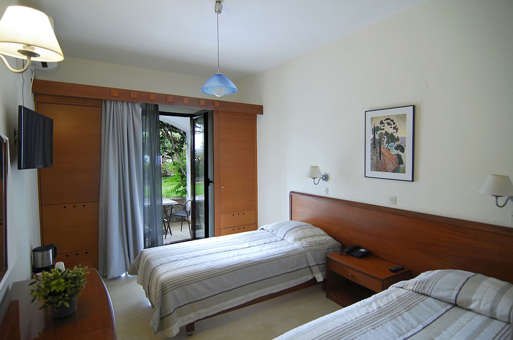Standard Room - Photo 1