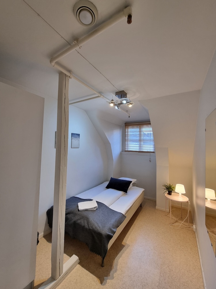 Basic Single Room, 1 Bedroom photo 1