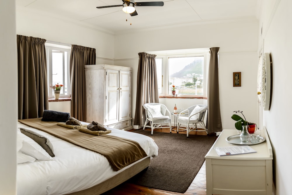 Premier Room with PRIVATE bathroom photo 3