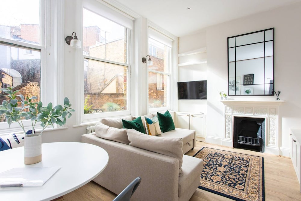 Apartment (2 Bedrooms)